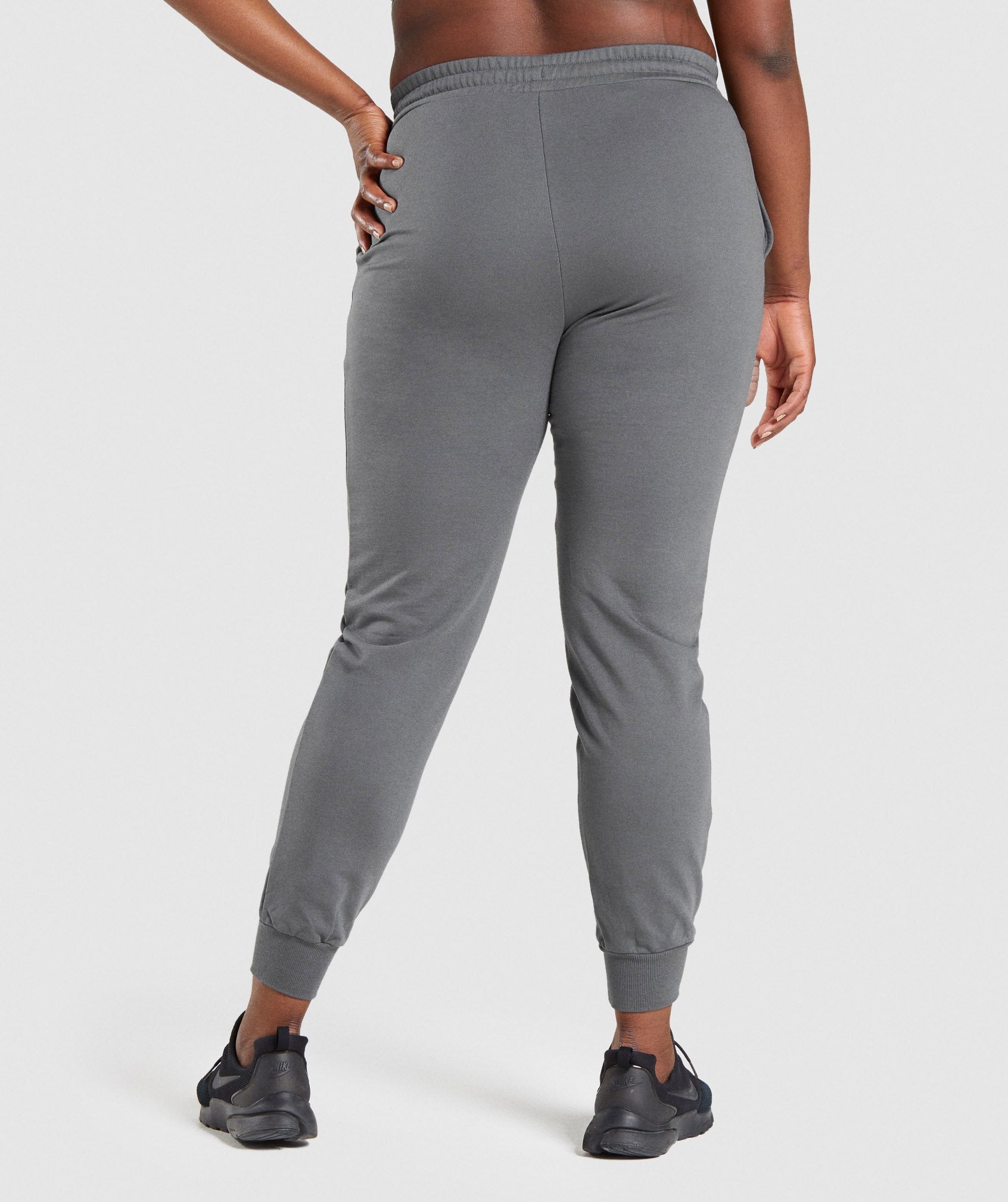 gymshark-training-joggers-charcoal-grey