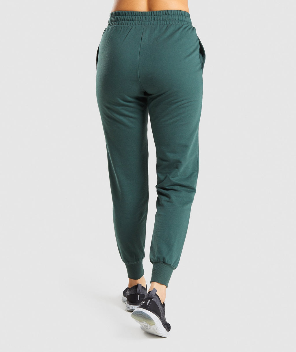 gymshark-training-joggers-dark-green