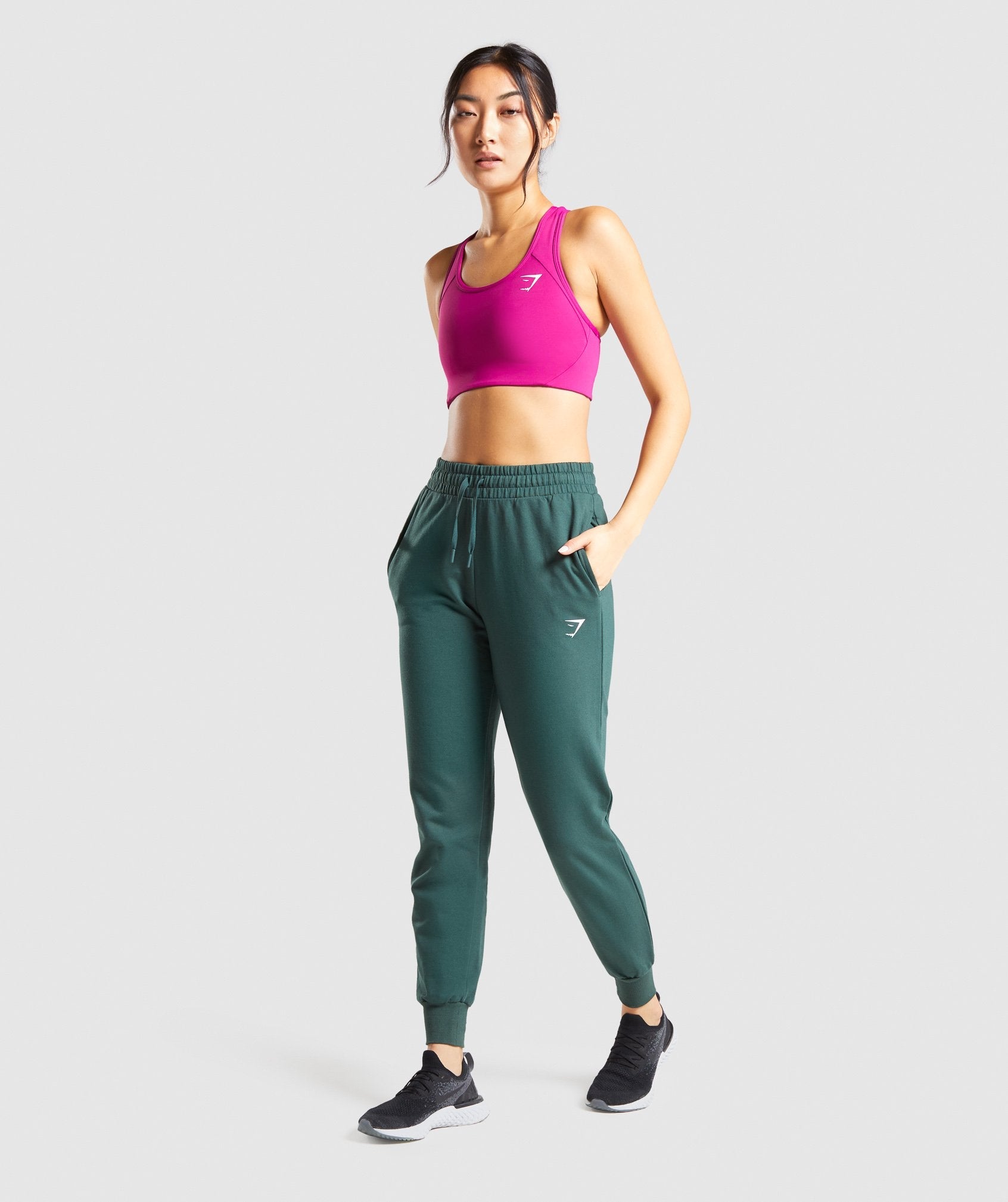 gymshark-training-joggers-dark-green