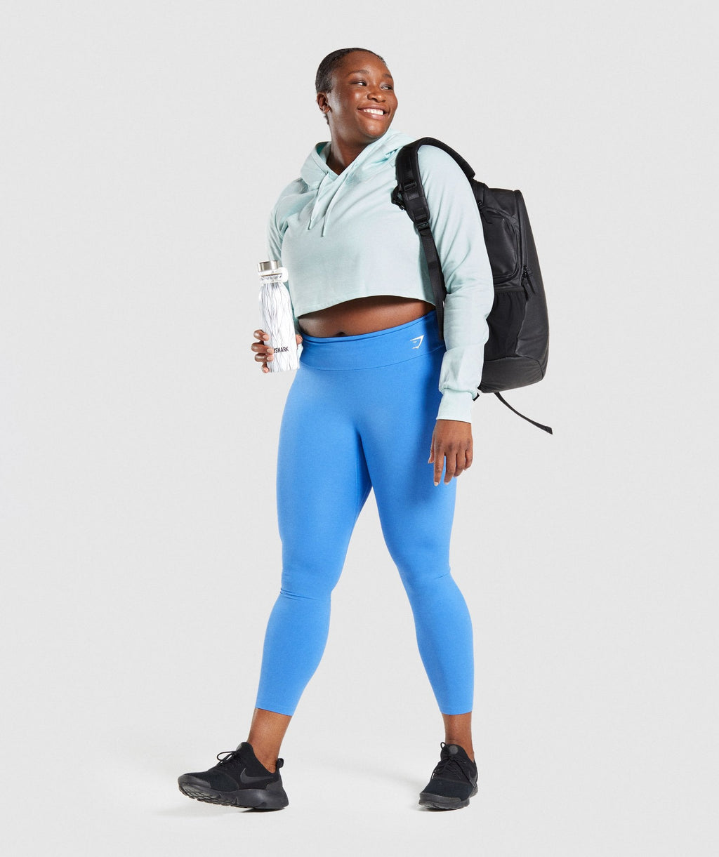 gymshark-training-cropped-hoodie-light-green