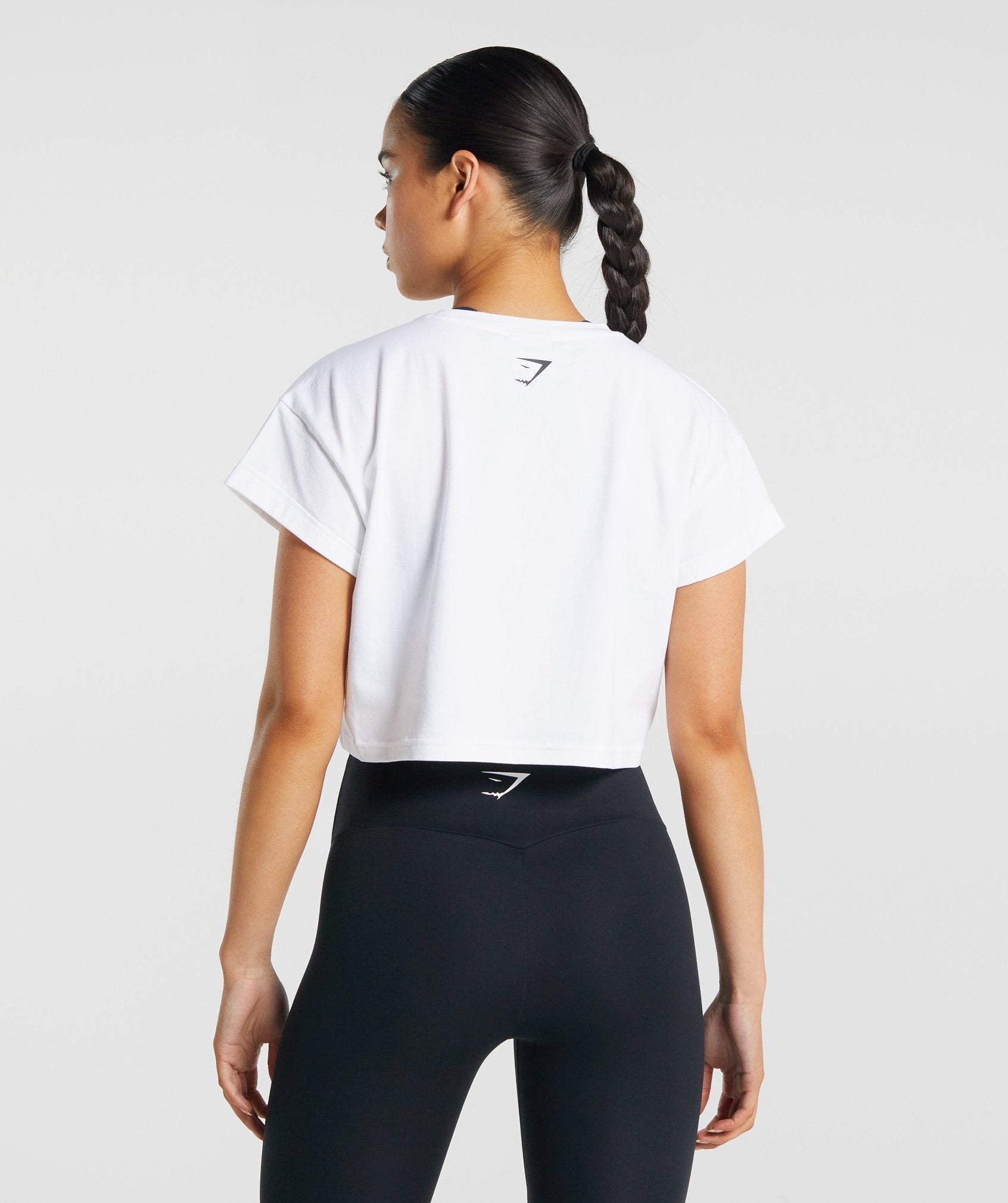 gymshark-fraction-crop-top-white-boxy