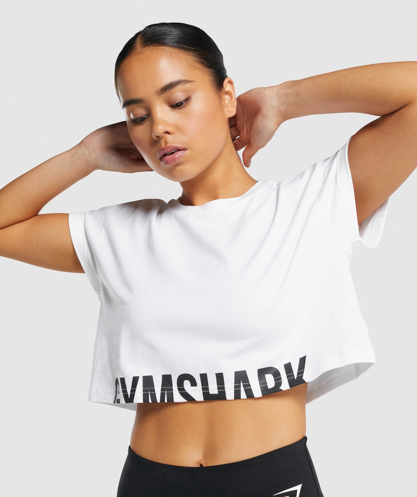 gymshark-fraction-crop-top-white-boxy
