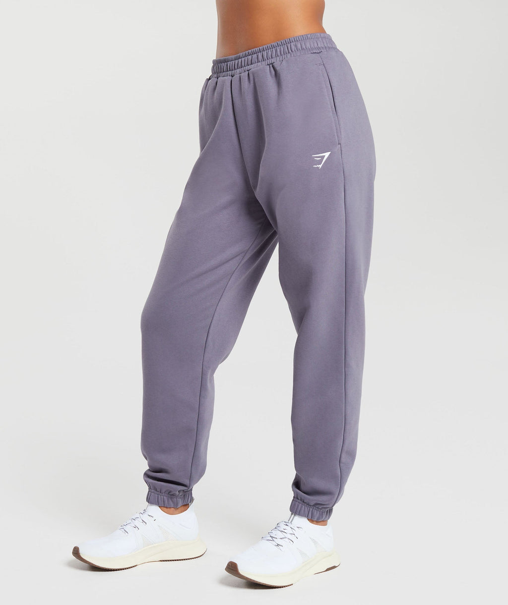 gymshark-training-fleece-joggers-dewberry-purple-aw23