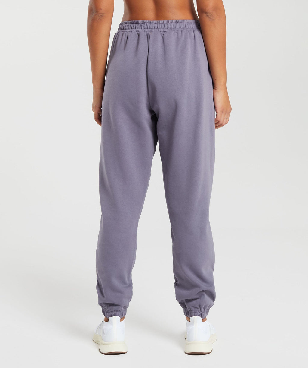 gymshark-training-fleece-joggers-dewberry-purple-aw23