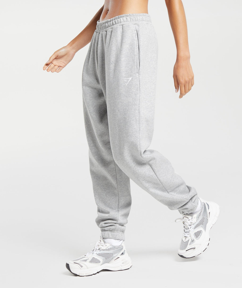 gymshark-training-fleece-joggers-light-grey-core-marl