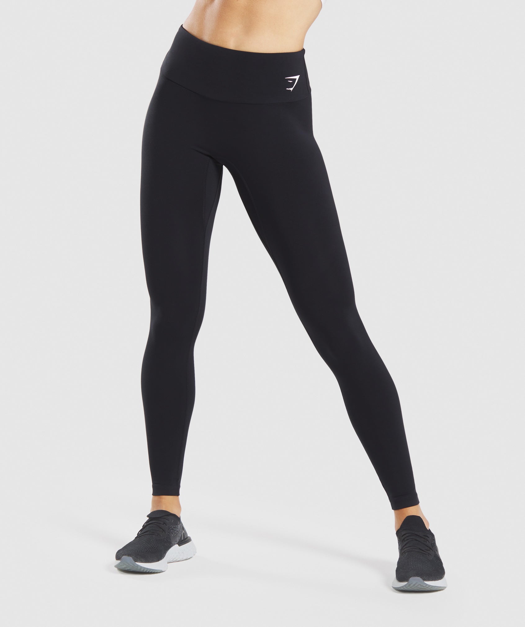 gymshark-training-leggings-black-white-logo