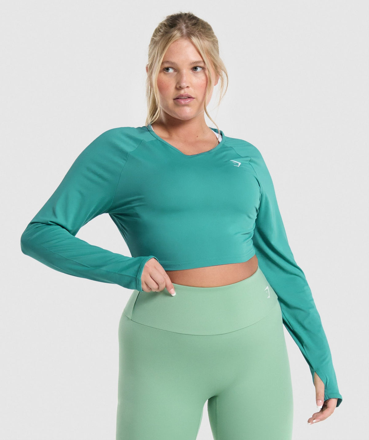 gymshark-training-long-sleeve-crop-top-fauna-teal