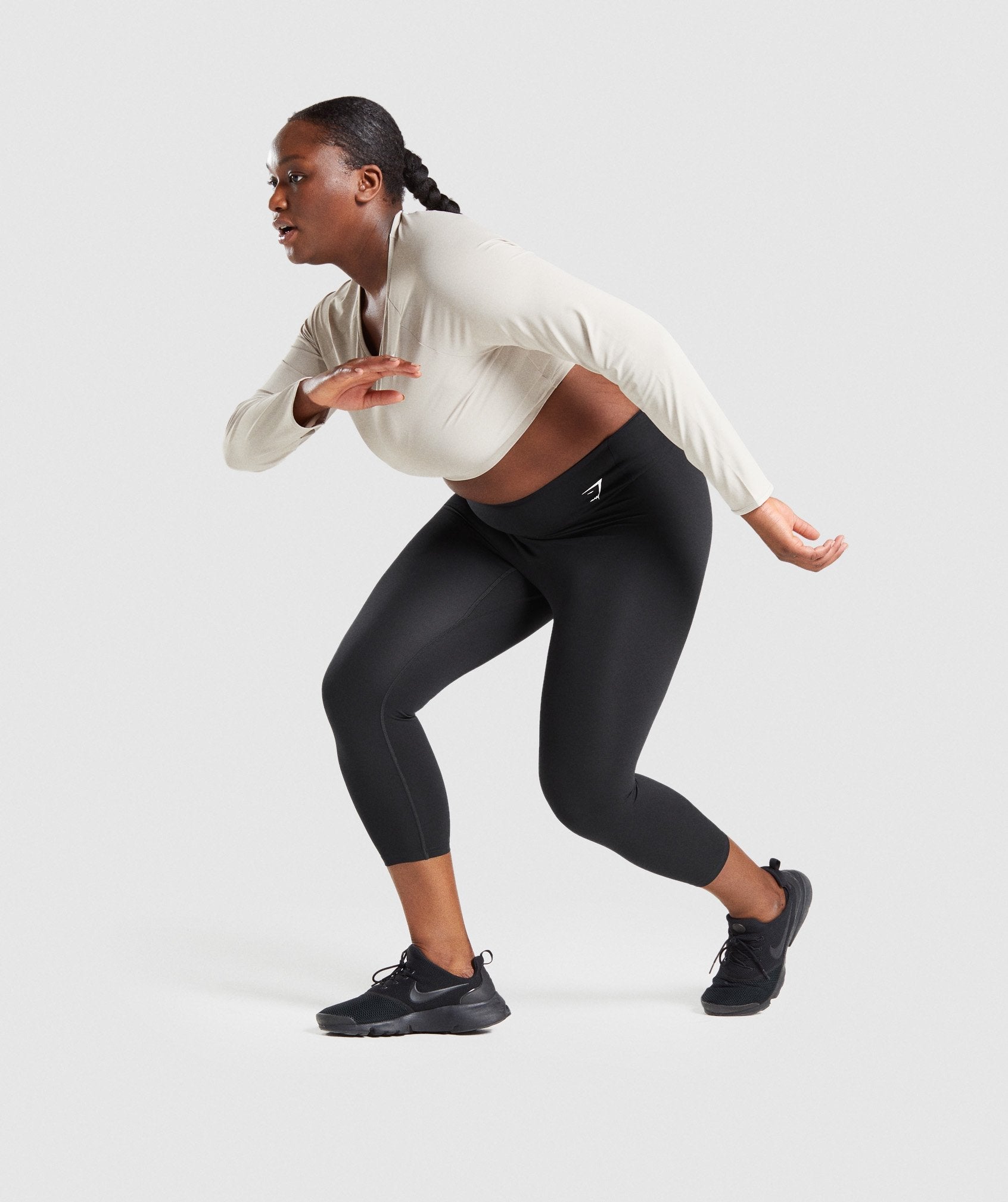 gymshark-training-long-sleeve-crop-top-grey