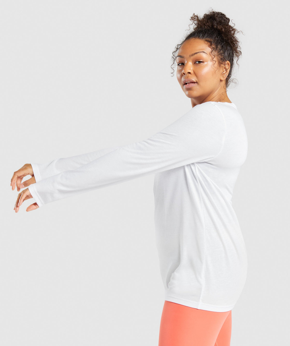 gymshark-training-oversized-long-sleeve-top-white-aw22