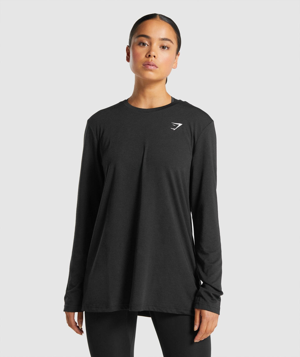 gymshark-training-oversized-long-sleeve-t-shirt-black