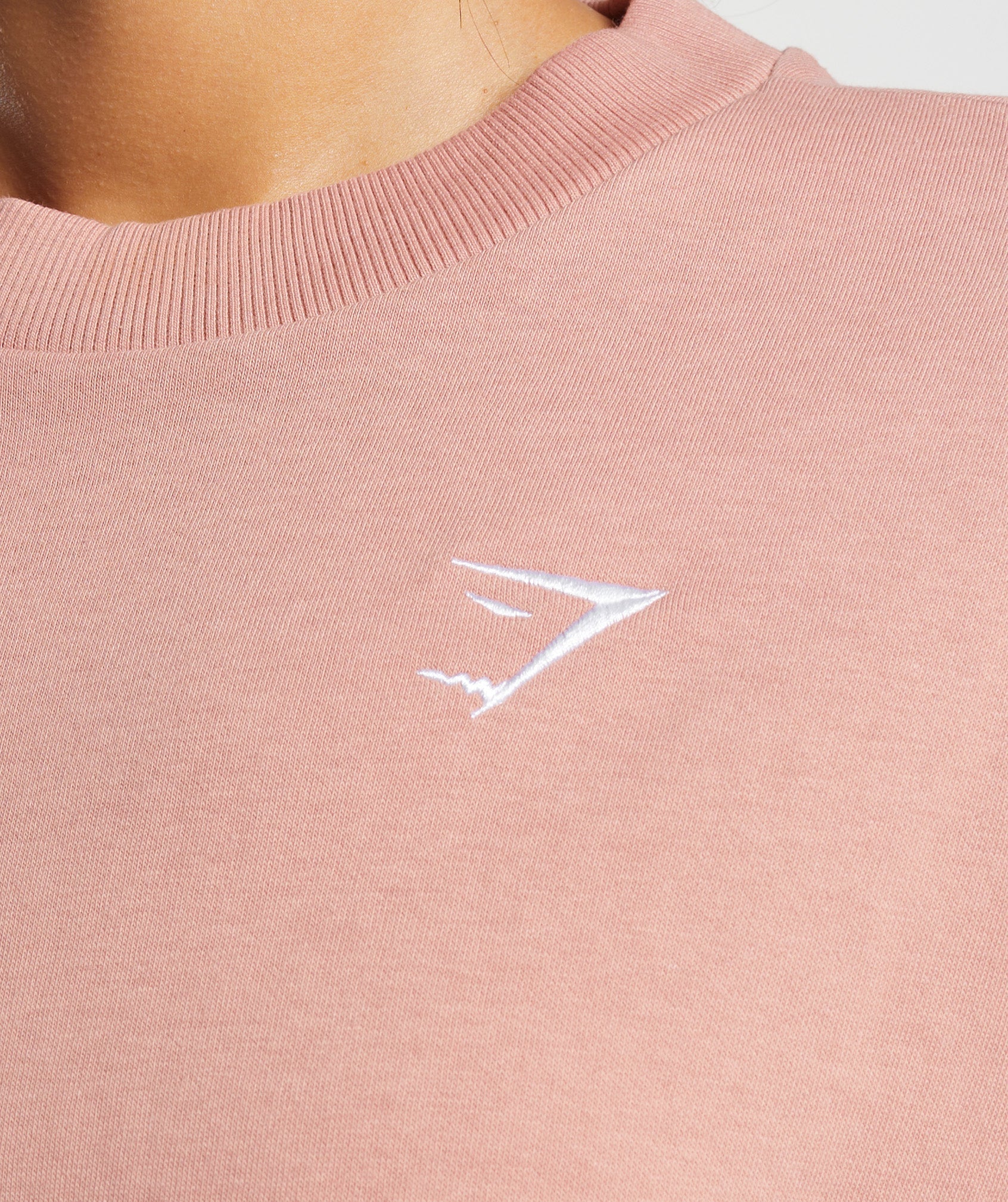 gymshark-training-oversized-sweatshirt-hazy-pink-ss23