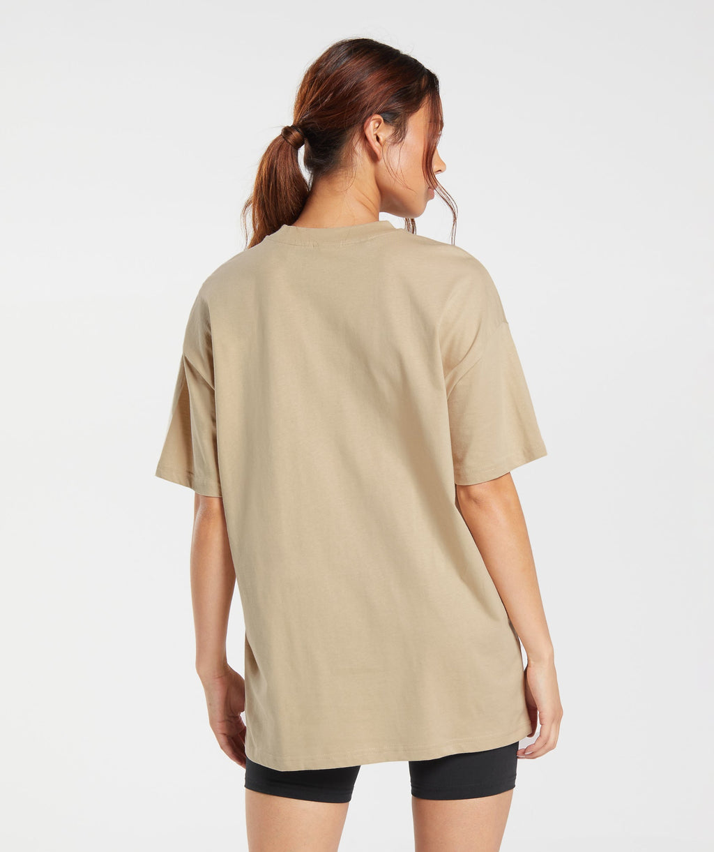 gymshark-training-oversized-t-shirt-desert-beige-aw23