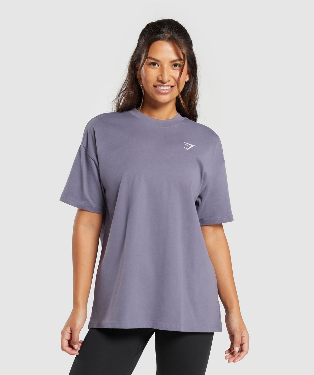 gymshark-training-oversized-t-shirt-dewberry-purple-aw23