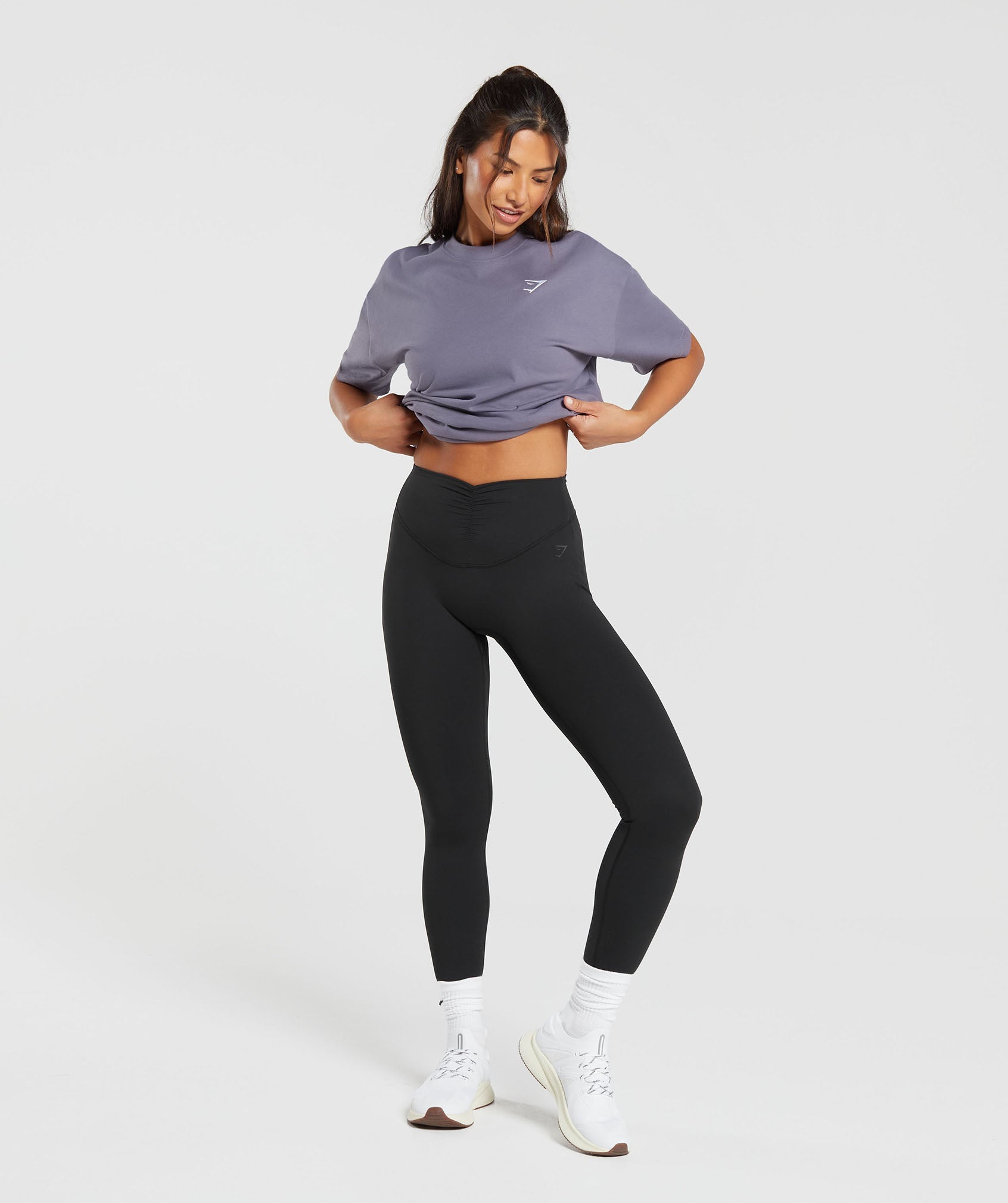 gymshark-training-oversized-t-shirt-dewberry-purple-aw23