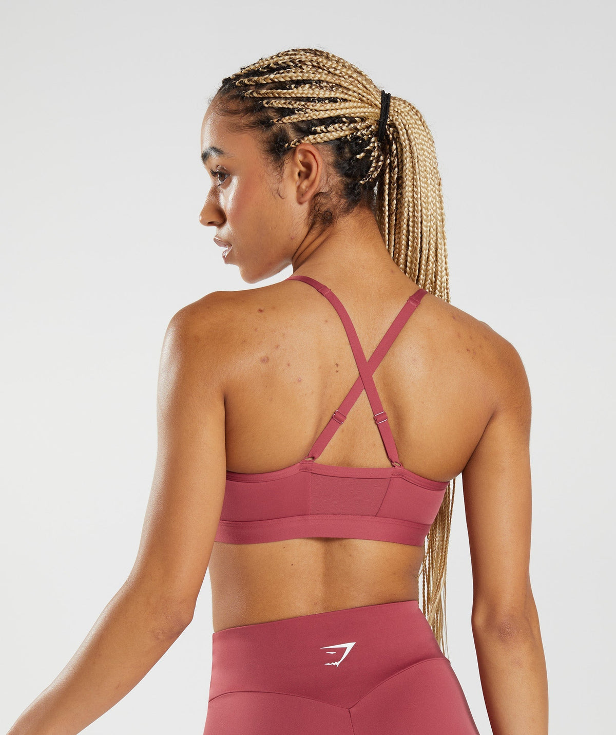 gymshark-ruched-sports-bra-pomegranate-red-ss23