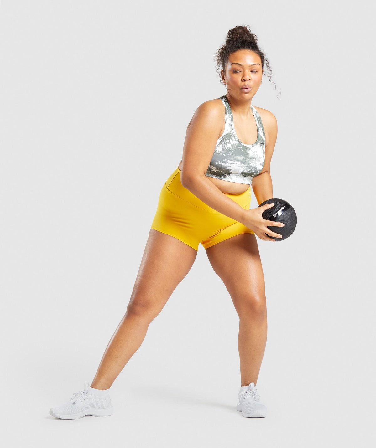 gymshark-training-short-length-shorts-yellow-aw21-aw21