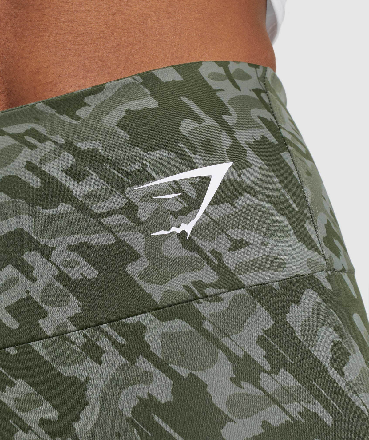gymshark-training-shorts-camo-green-print