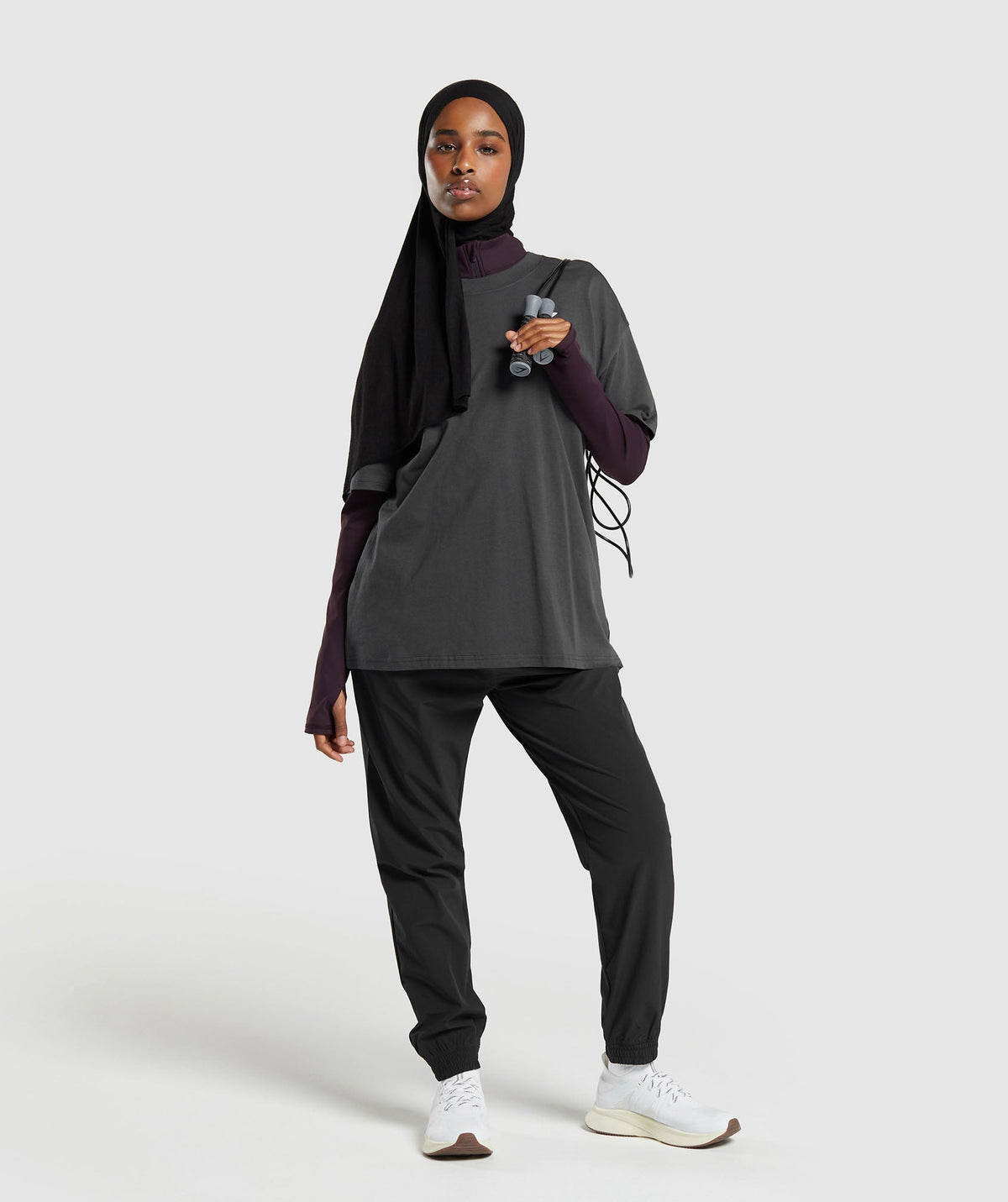gymshark-training-woven-joggers-black