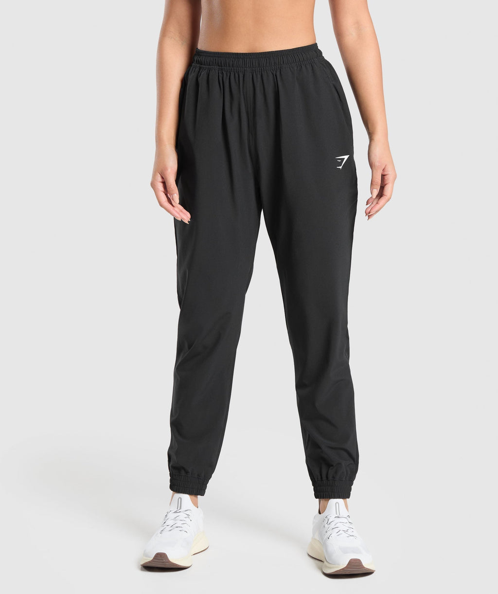 gymshark-training-woven-joggers-black