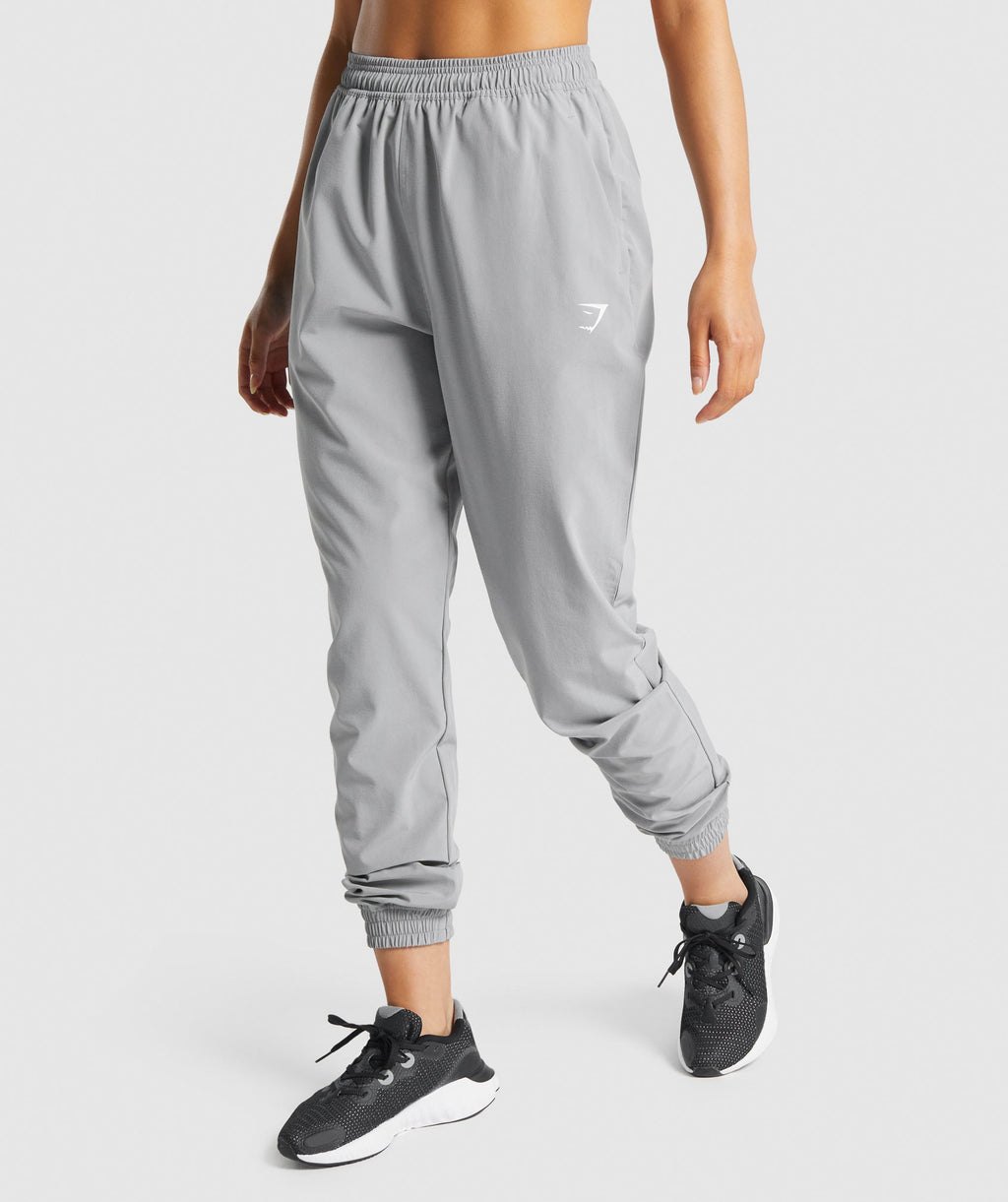 gymshark-training-woven-joggers-grey