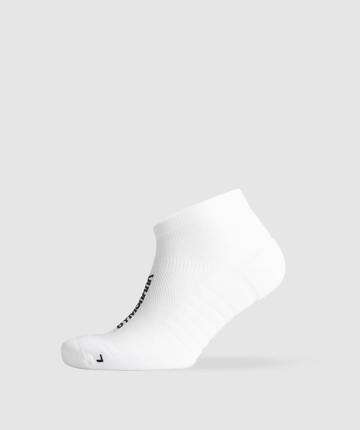 gymshark-tab-running-socks-white-aw24