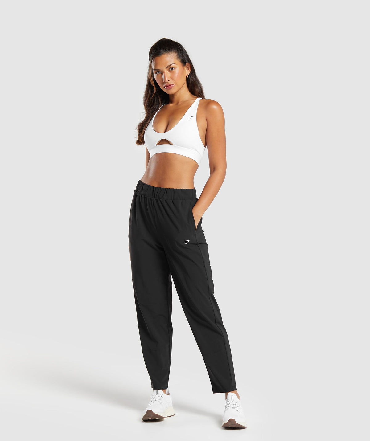 gymshark-tapered-woven-pants-black-aw24