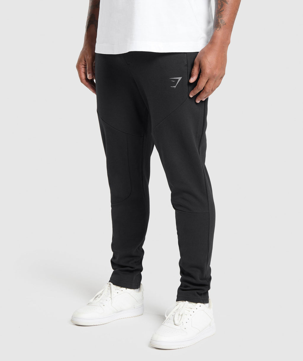 gymshark-interlock-tech-joggers-black-aw24