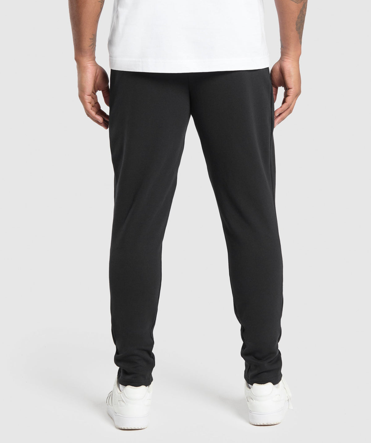 gymshark-interlock-tech-joggers-black-aw24