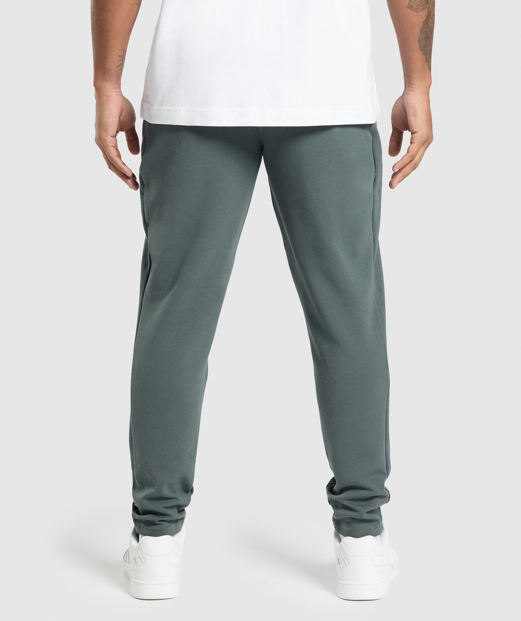 gymshark-interlock-tech-joggers-pants-teal-ss25