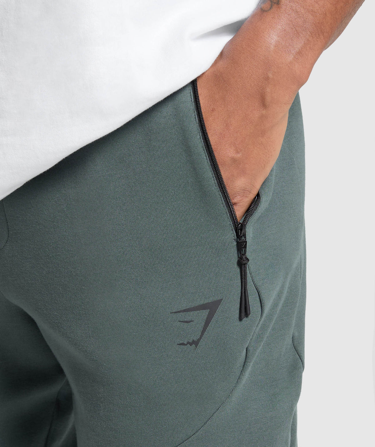 gymshark-interlock-tech-joggers-pants-teal-ss25