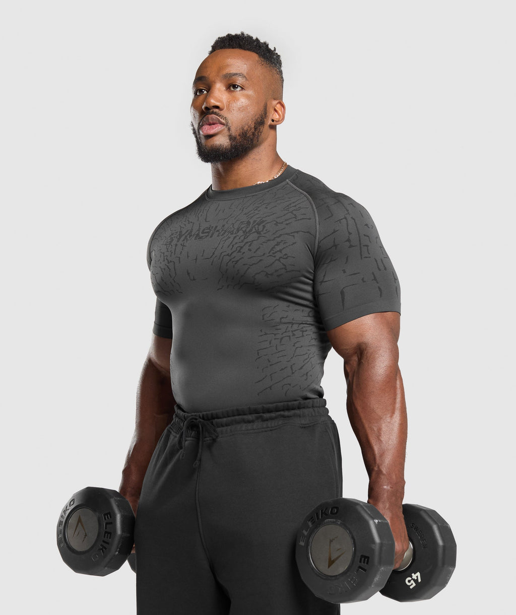 gymshark-tectonic-seamless-t-shirt-asphalt-grey-black-aw24