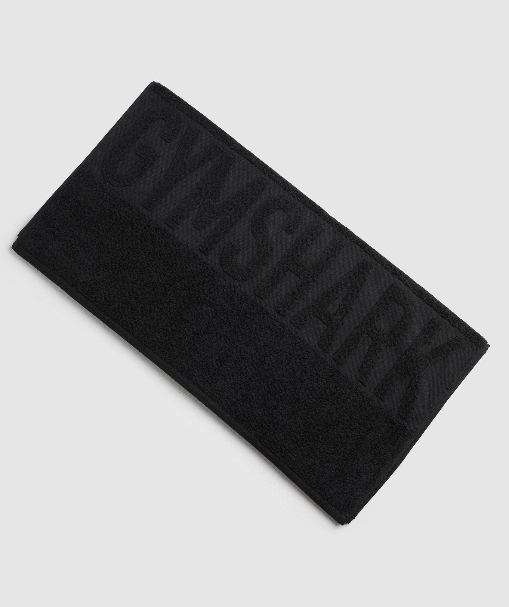 gymshark-towel-black-aw21