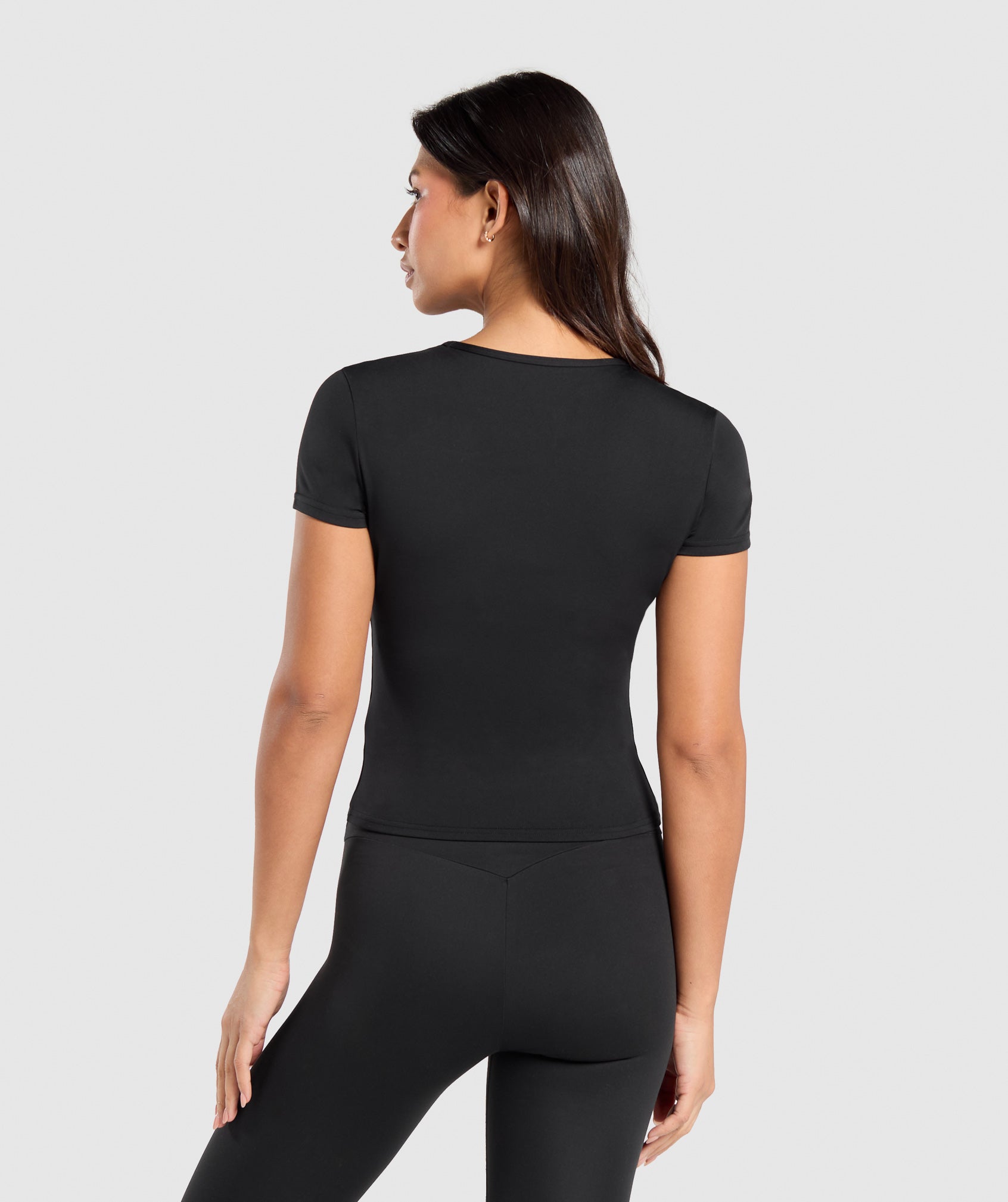 gymshark-training-baby-tee-black-ss25