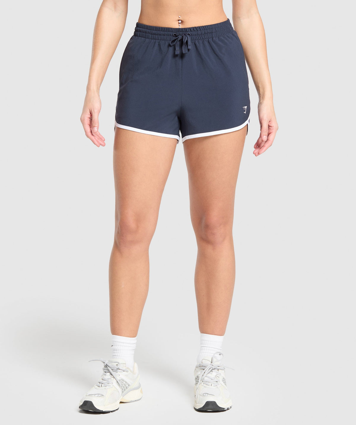 gymshark-training-contrast-loose-shorts-2-5-heavy-blue-ss25