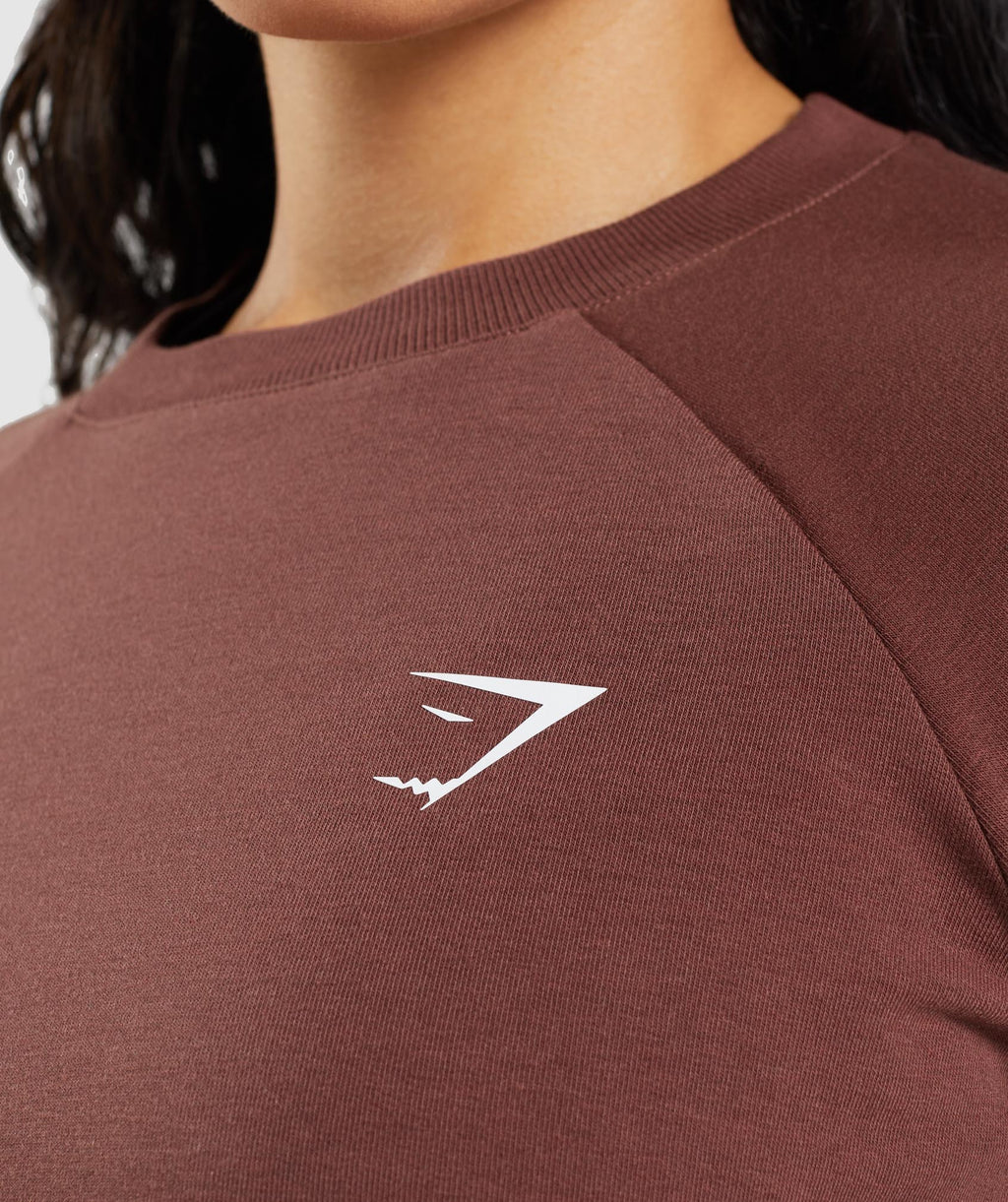 gymshark-training-cropped-sweater-cherry-brown-ss22
