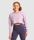 gymshark-training-cropped-sweater-light-purple