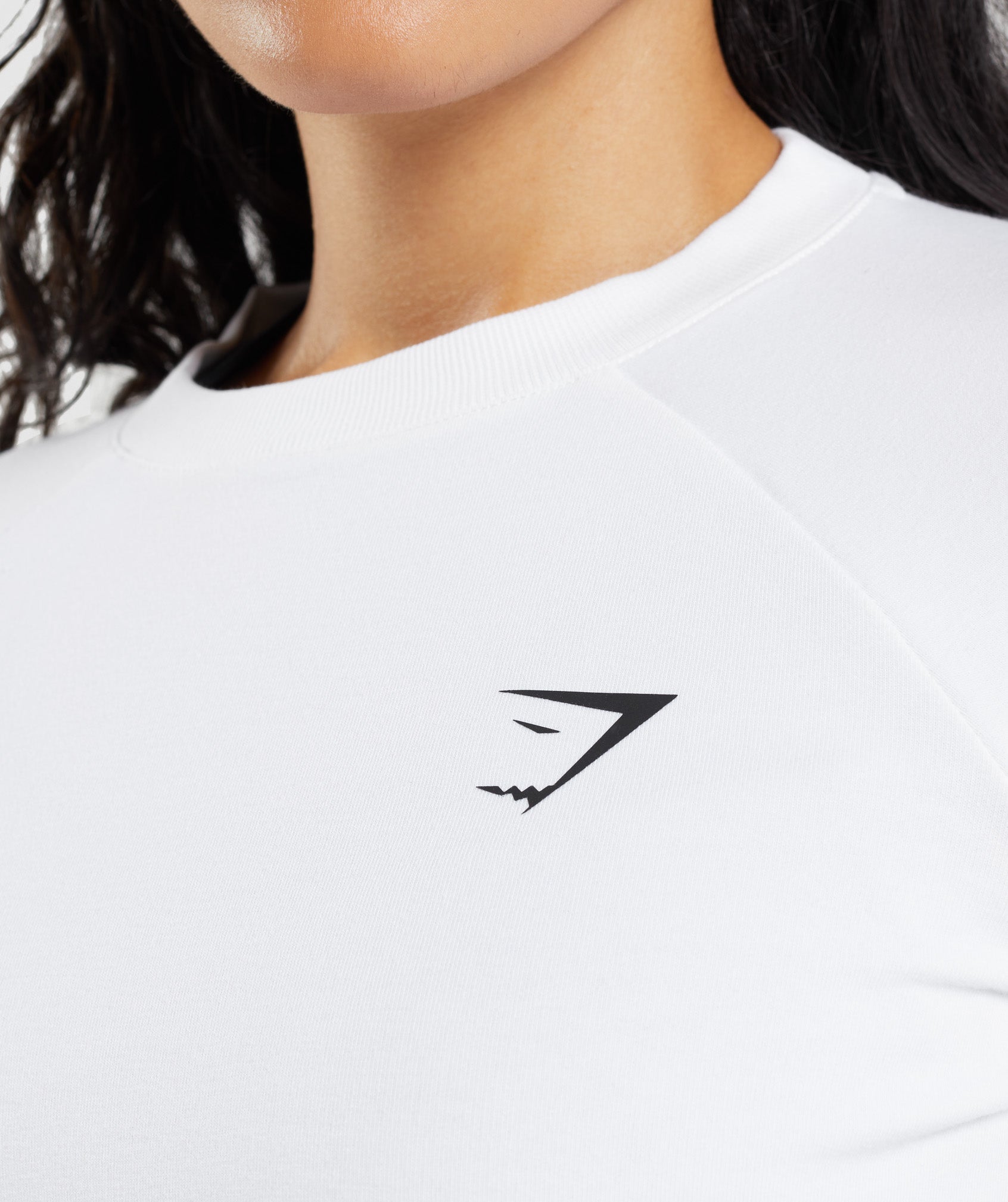 gymshark-training-cropped-sweater-white-ss22