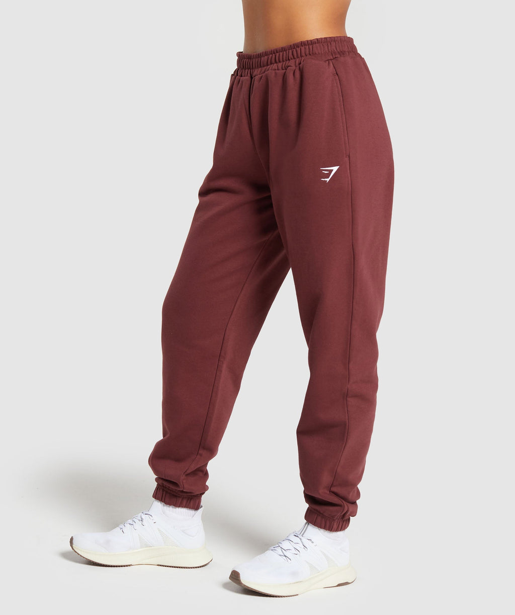 gymshark-training-fleece-joggers-burgundy-brown-ss24