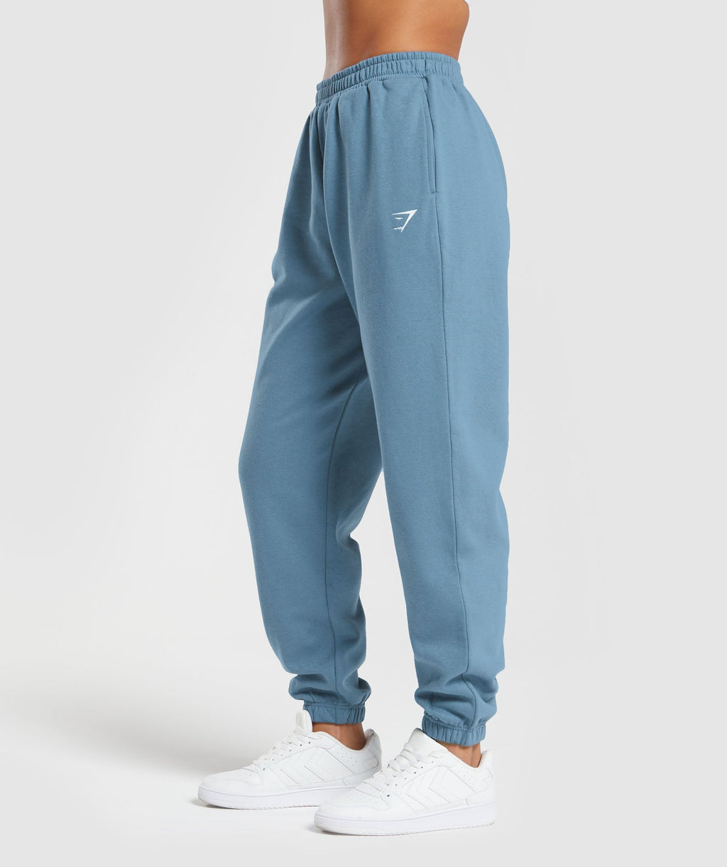 gymshark-training-fleece-joggers-faded-blue-ss24