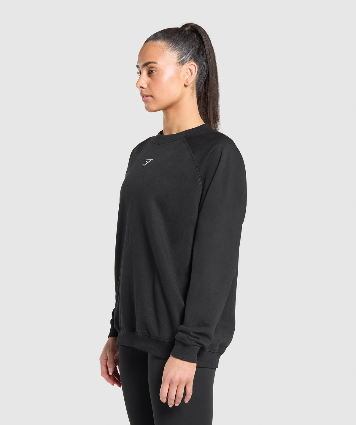 gymshark-training-oversized-fleece-sweatshirt-black-aw23