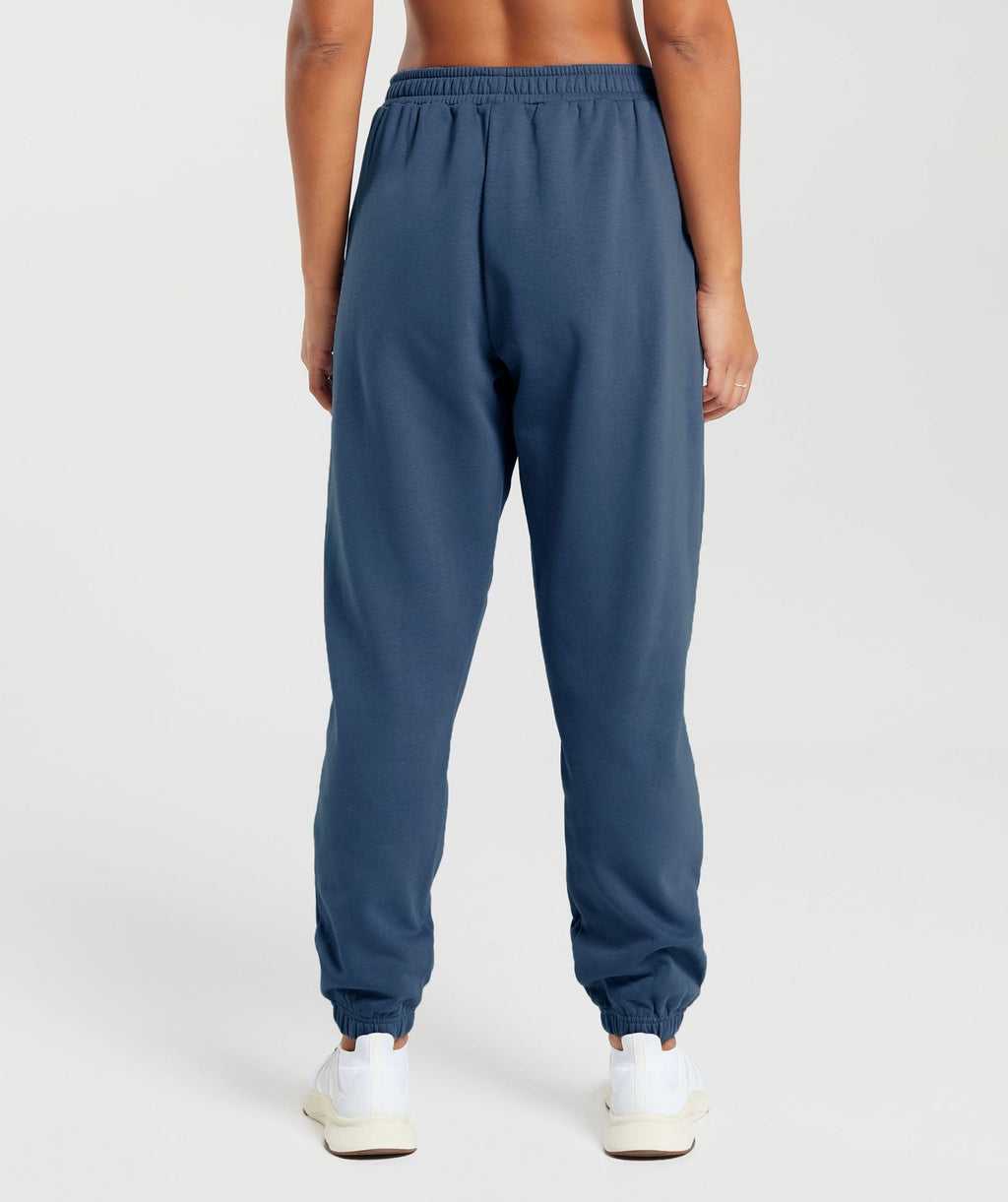 gymshark-training-fleece-joggers-ash-blue-aw23