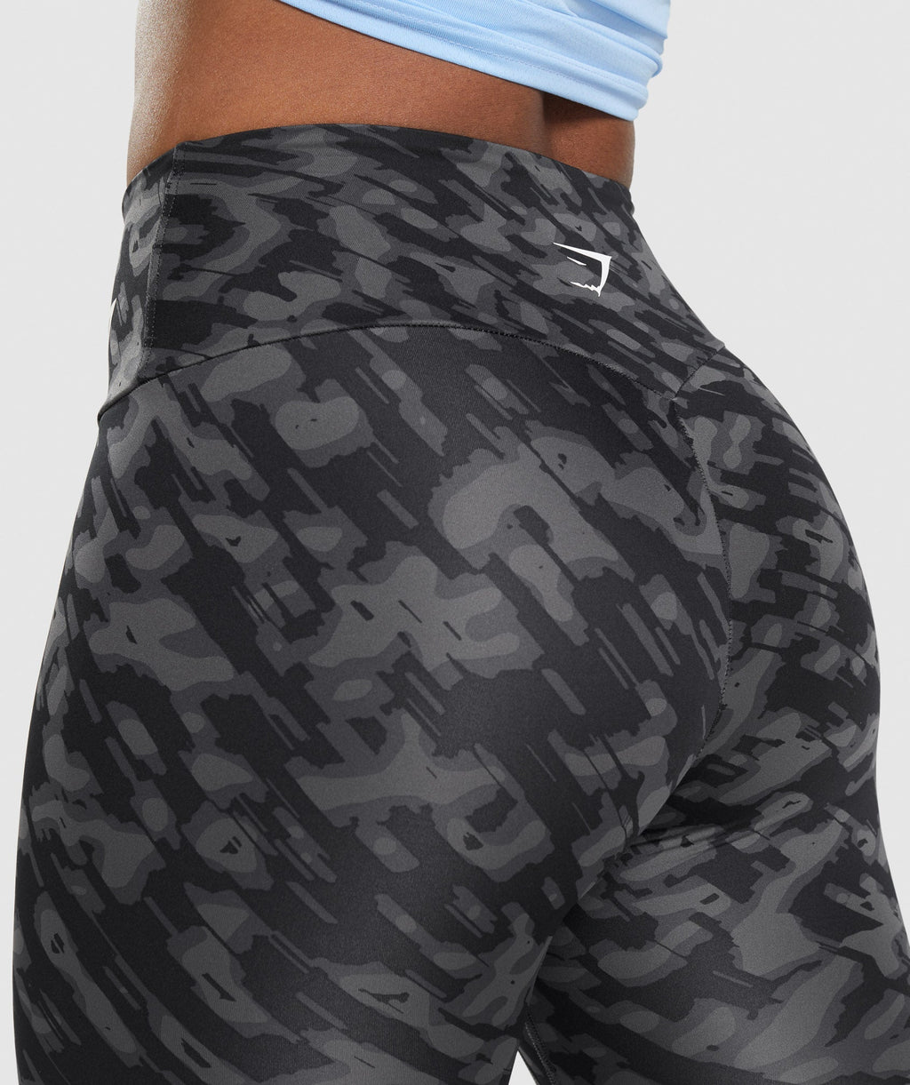 gymshark-training-leggings-black-print-ss22
