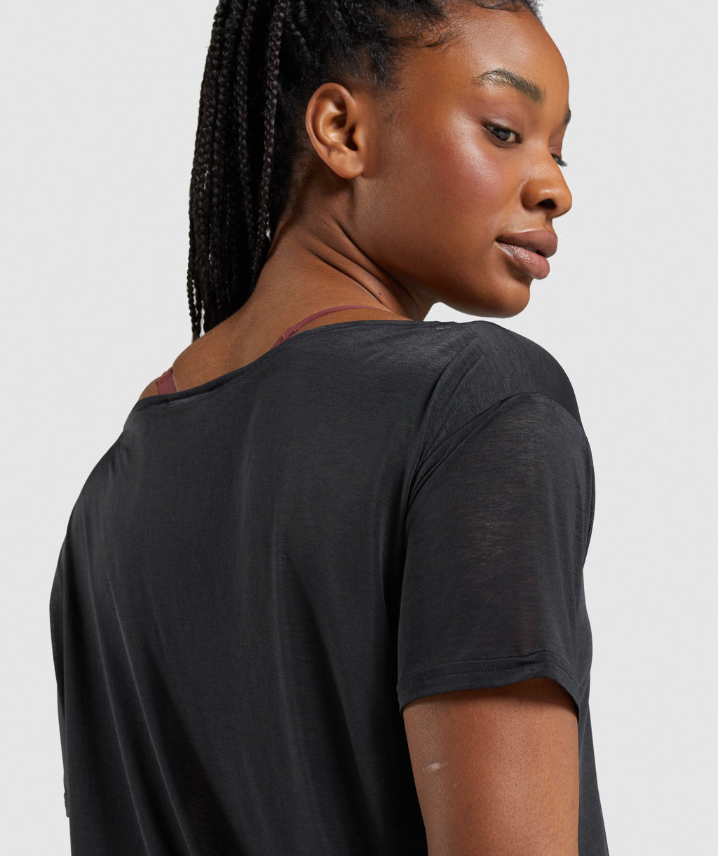 gymshark-training-oversized-top-black-ss22