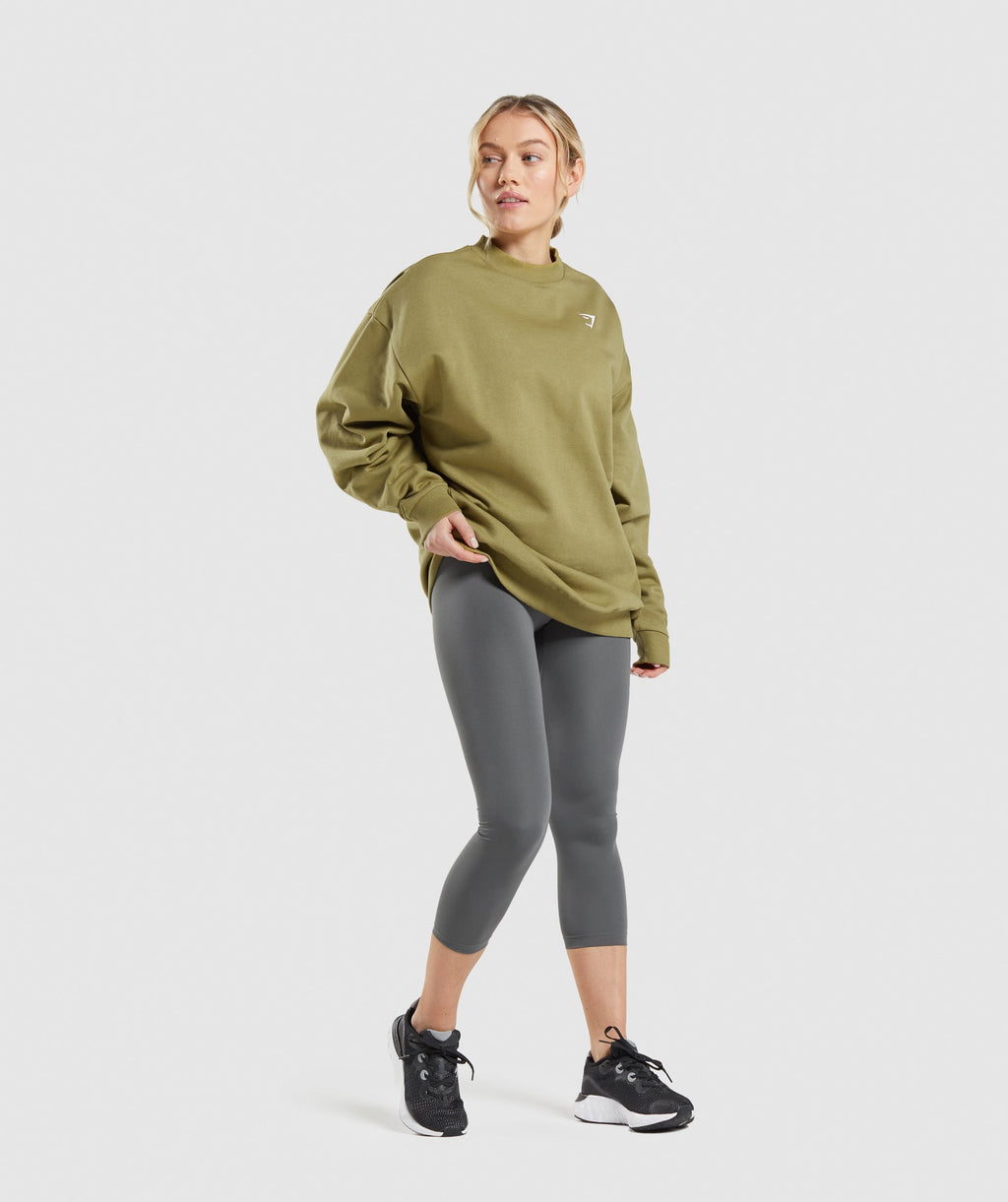 gymshark-training-oversized-sweatshirt-griffin-green-ss22