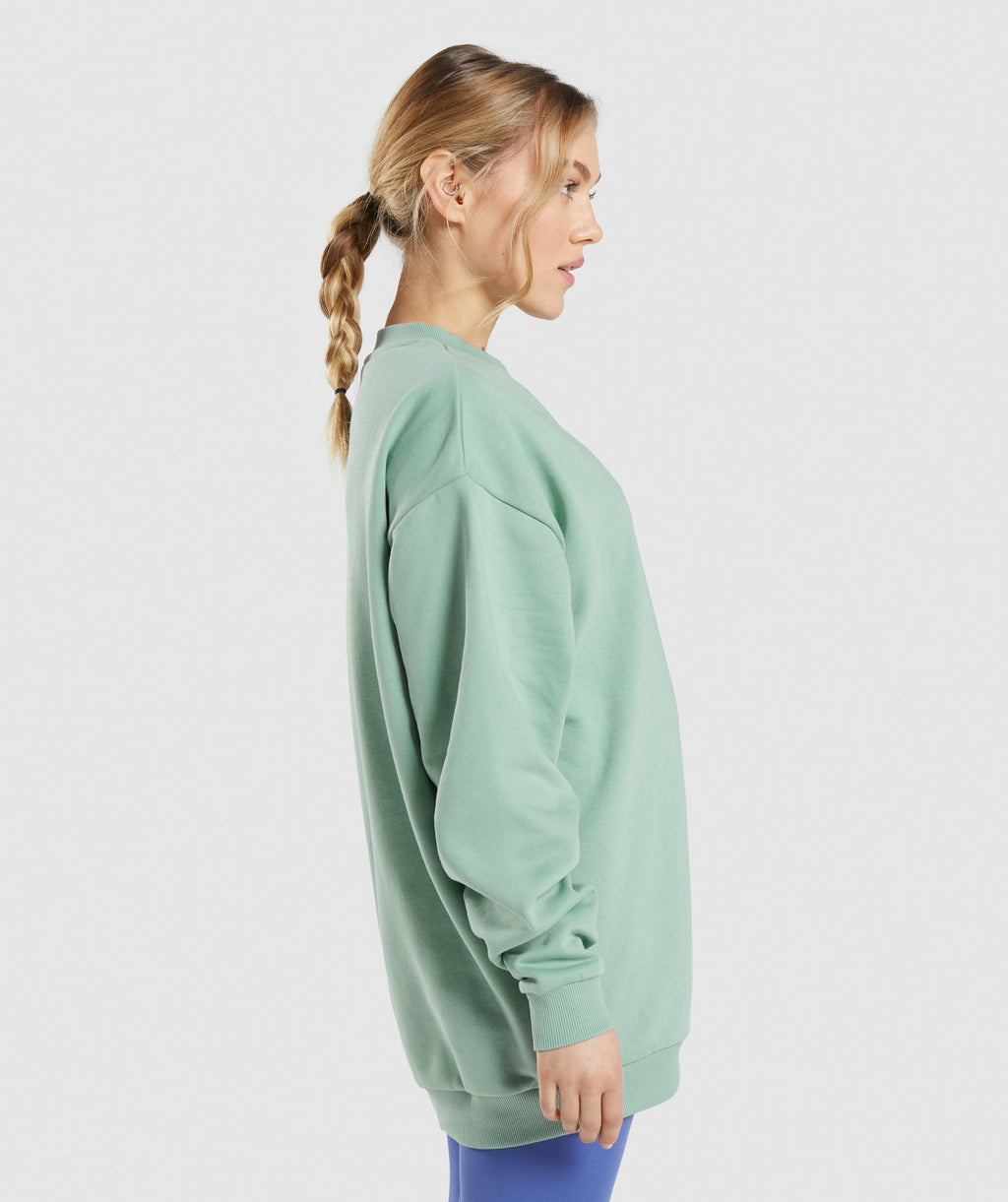 gymshark-training-oversized-sweatshirt-maya-blue-ss22