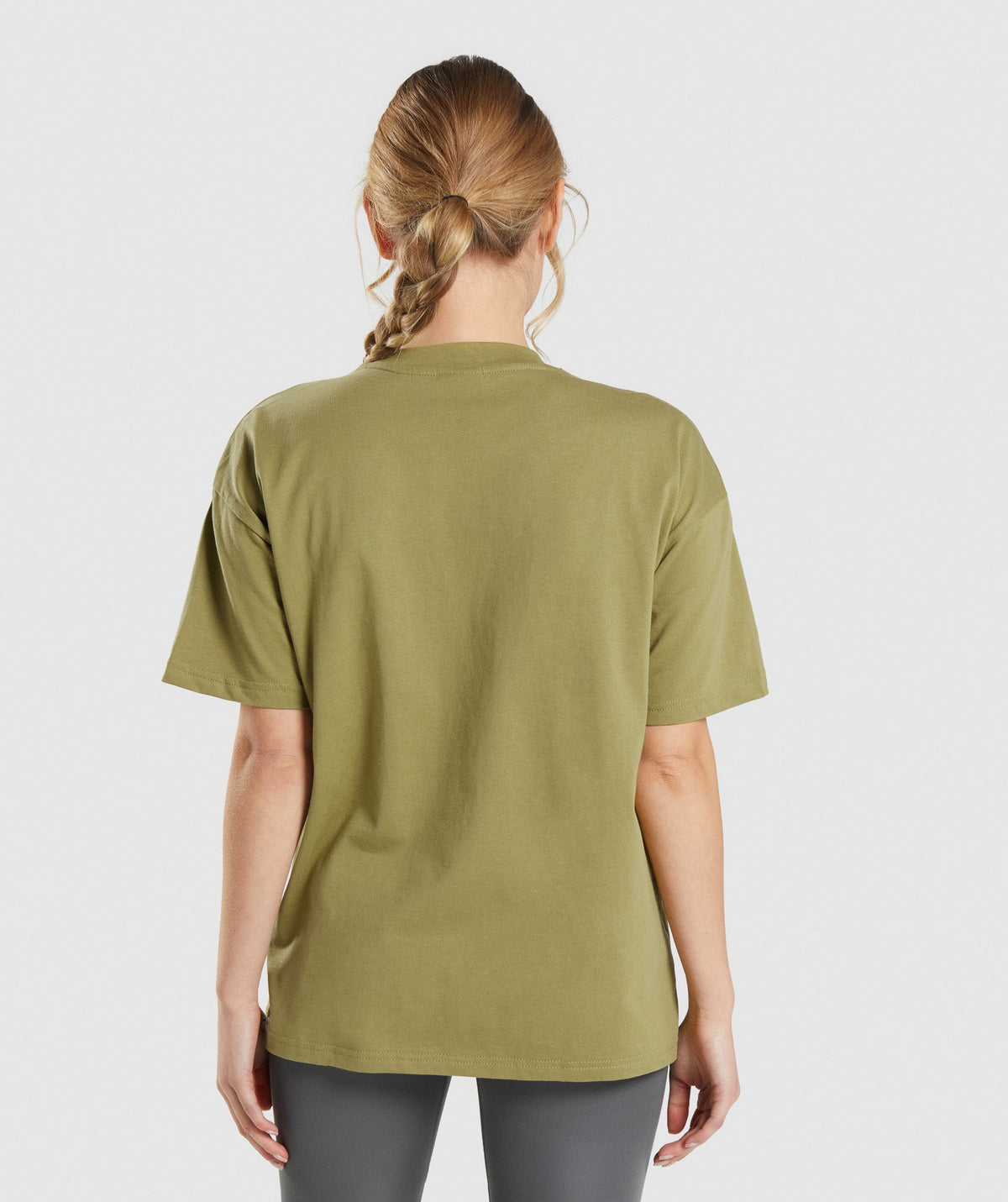gymshark-training-oversized-t-shirt-griffin-green-ss22
