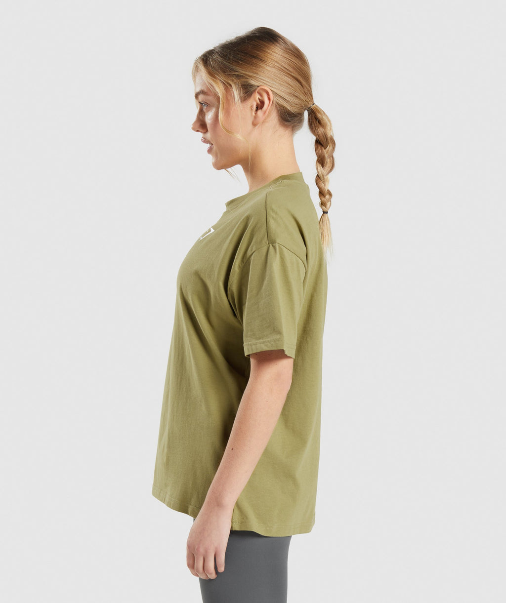 gymshark-training-oversized-t-shirt-griffin-green-ss22