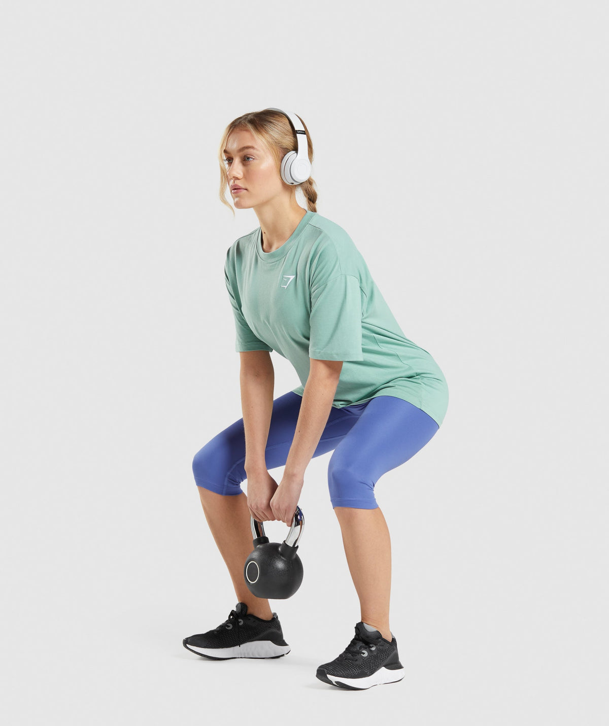 gymshark-training-oversized-t-shirt-maya-blue-ss22