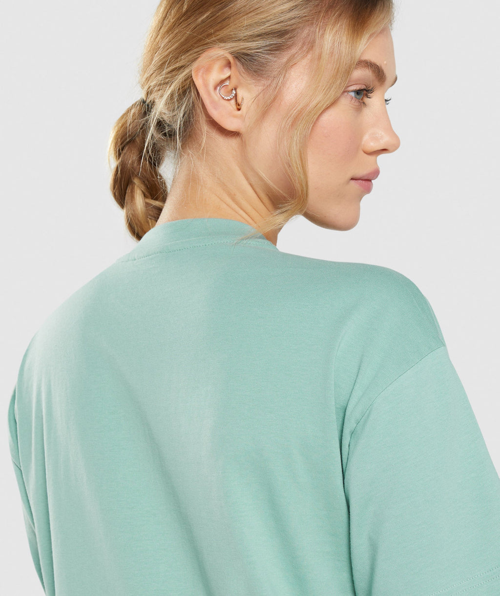 gymshark-training-oversized-t-shirt-maya-blue-ss22