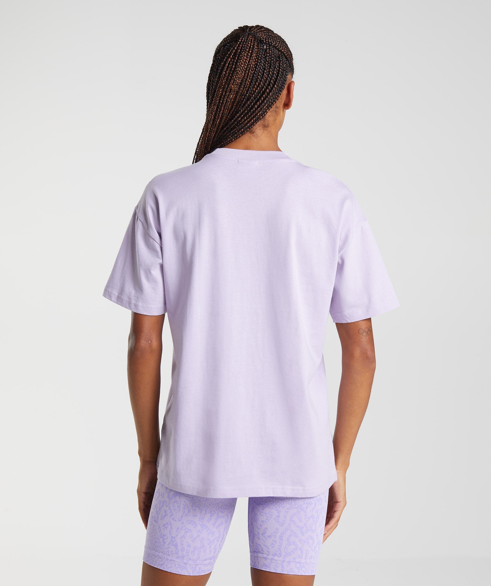 gymshark-training-oversized-t-shirt-soft-lilac-aw22